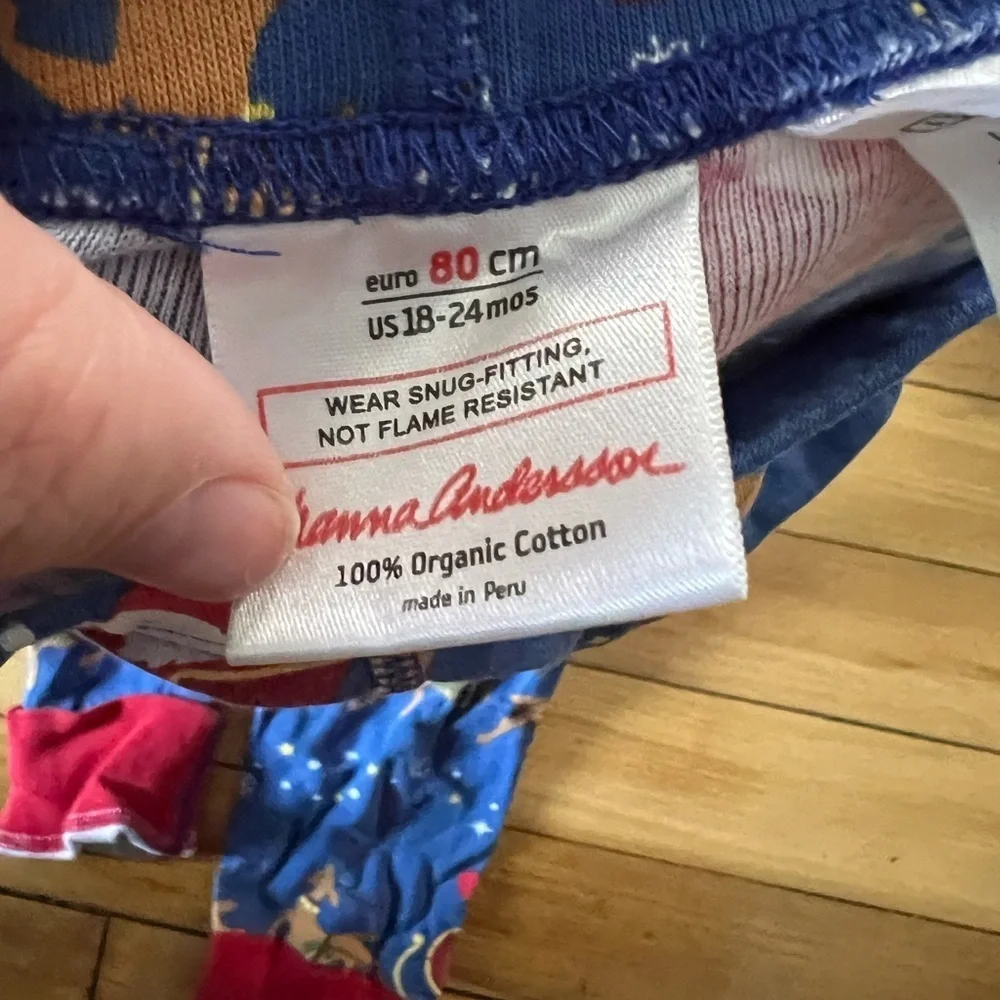 Hanna Andersson blue‎ two piece Santa sleigh pajama set